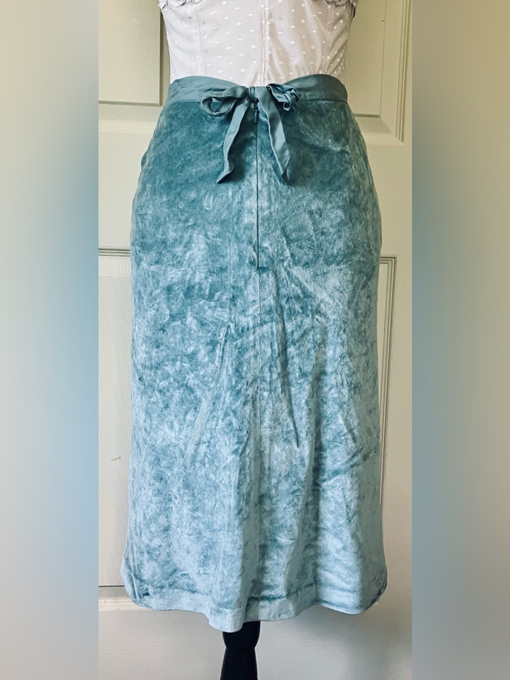Teal Green Blue Velvet Midi Skirt with Self-Tie Bow Waist: Sz. 4